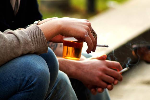 เก็บภาษีเหล้า เบียร์ บุหรี่ เพิ่ม 2% โปะกองทุนผู้สูงอายุ 4,000 ล้านบาท/ปี